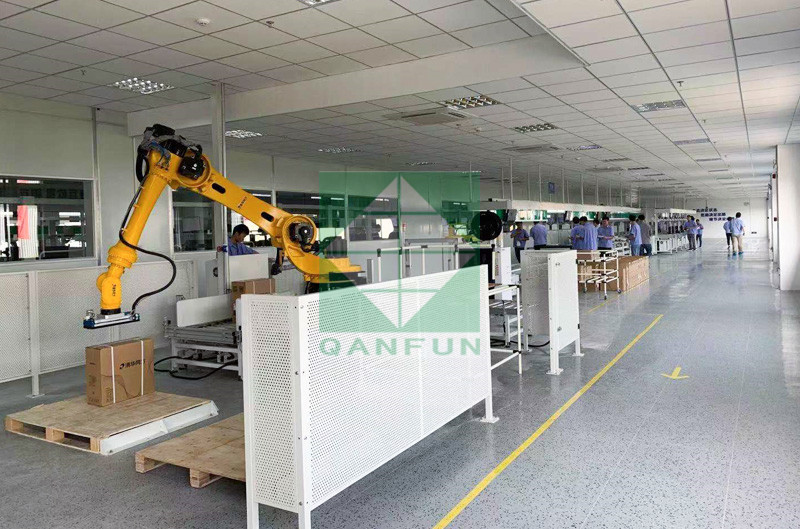 Palletizing robot